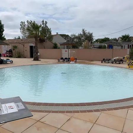 Camping Mobil-home Climatise A Valras Dans Le 4 Etoiles Les Sables Du Midi A 800m De La *