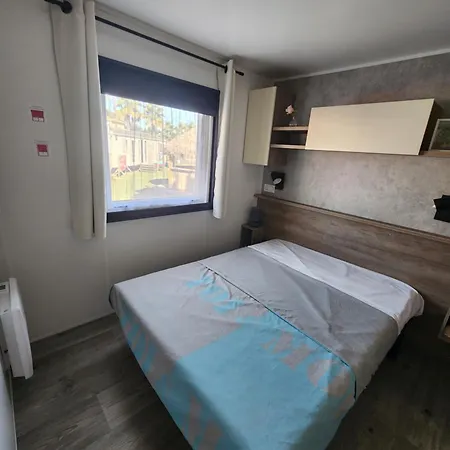 Campsite Mobil-home Climatise A Valras Dans Le 4 Etoiles Les Sables Du Midi A 800m De La *