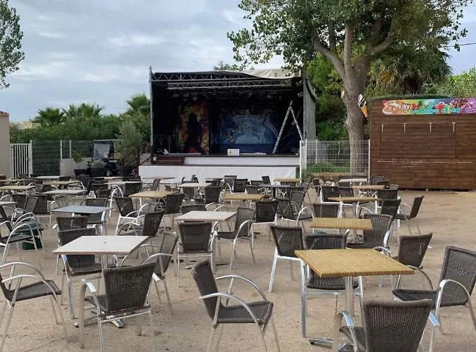 Mobil-Home Climatise De 40M2 A 800M De La Plage Sérignan
